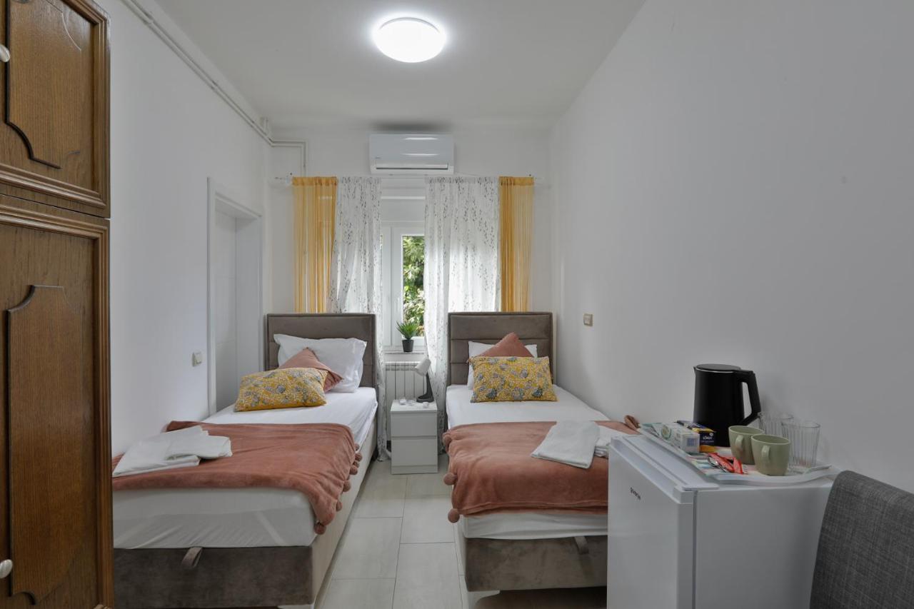 Aviator Apartments & Rooms Nikola Tesla Airport Belgrade Surčin Eksteriør bilde
