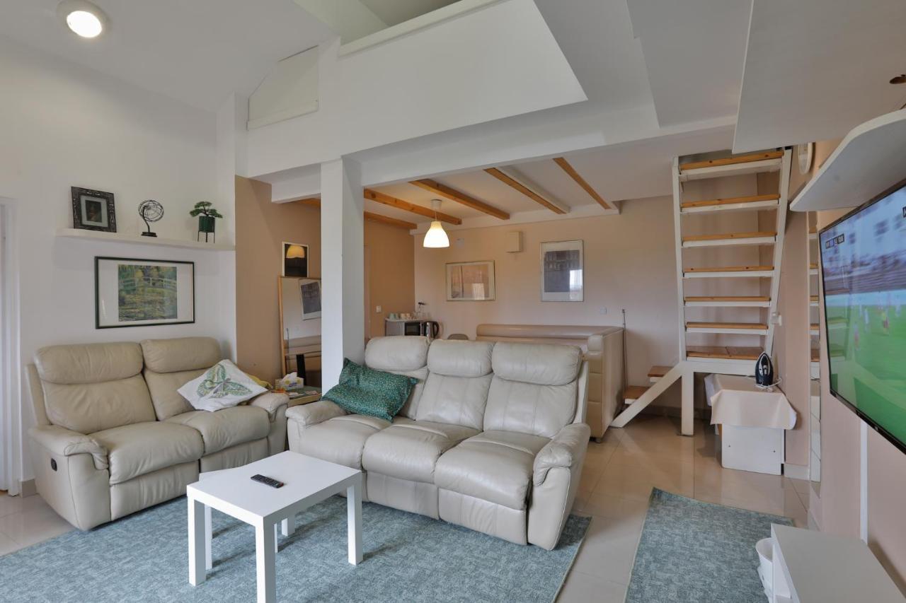 Aviator Apartments & Rooms Nikola Tesla Airport Belgrade Surčin Eksteriør bilde